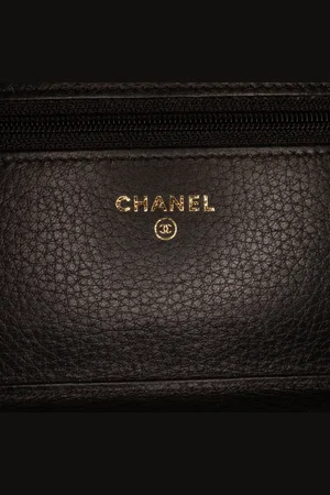 CHANEL Portemonnaie - 2014-2015 Studded Leather Wallet on Chain - Gr. unisize - in - für Damen