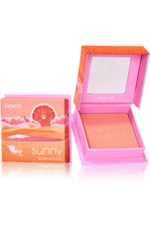 Benefit Sunny Blush in warmem Korallenrot Rouge
