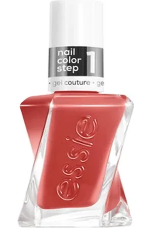 Essie Gel couture by Nagellack