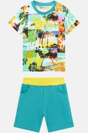 Guess Set Bedrucktes T-Shirt Und Shorts