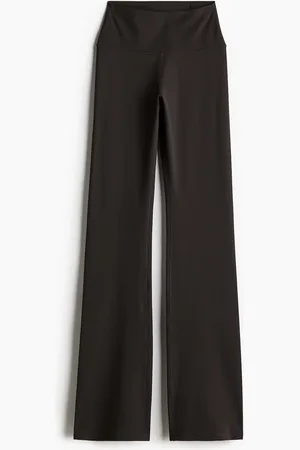 H&M Ausgestellte Yoga-Leggings mit SoftMove Lycra - Braun - Sportswear
