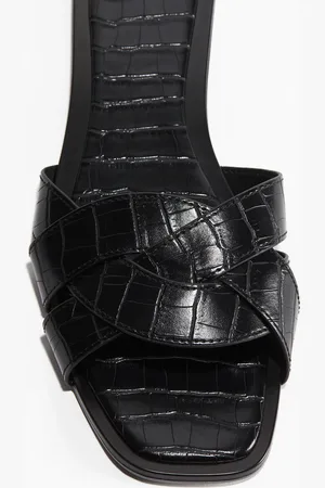 H&M Sandalen mit Flechtriemen - - Damen