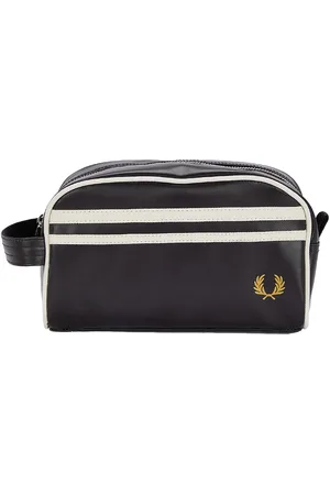 Fred Perry Coated Polyester Wash Bag