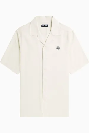 Fred Perry Strukturiertes Kurzarmhemd mit Logo-Stickerei und Resortkragen
