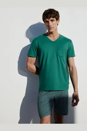 Calida Kurzer Pyjama mit V-Ausschnitt und gemusterter Shorts