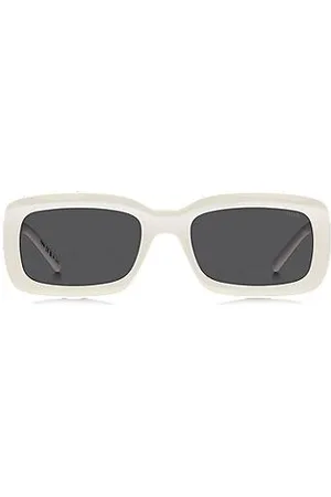 HUGO BOSS Weiße Sonnenbrille mit Stack-Logo an den Bügeln