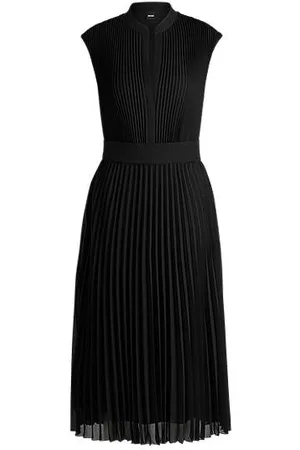 HUGO BOSS Kleid aus Plissee-Krepp mit eingekerbtem Ausschnitt