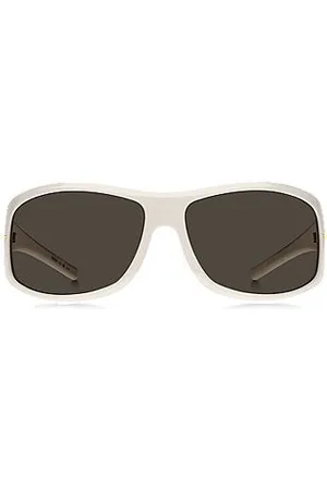 HUGO BOSS Weiße Sonnenbrille im Masken-Stil mit goldfarbenen Metalldetails