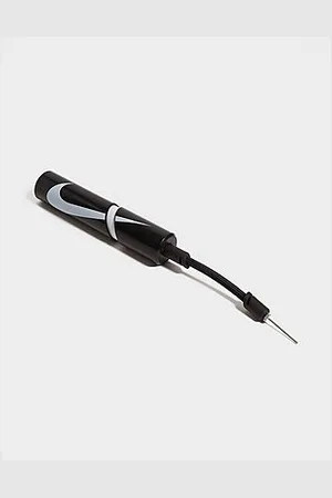 Nike Essential Ball Pumpe