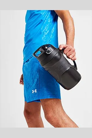 Under Armour 64oz Playmaker Water Bottle