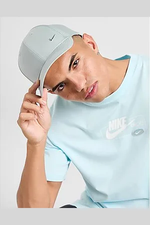 Nike Club Structured Metal Swoosh Cap