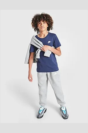 Nike Small Logo T
