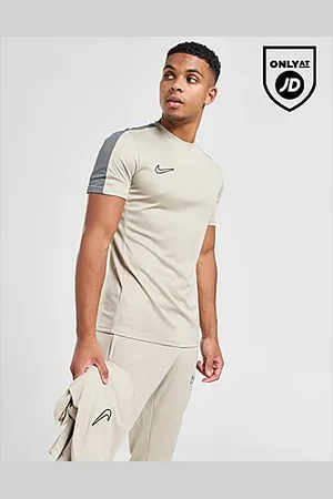 Nike Academy T