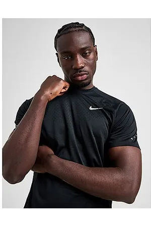 Nike Stride T