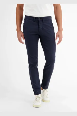 Lerros Chino mit Stretchanteil, schmaler Schnitt