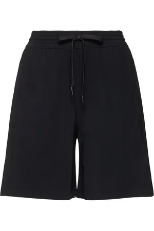 AlphaTauri Shorts „pirt“