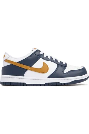 Nike Dunk Low Sneakers