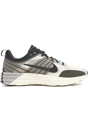 Nike Lunar Roam Sneakers