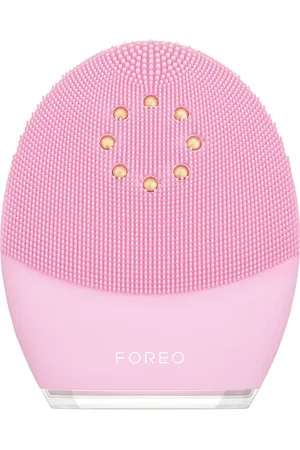 Foreo Luna 3 Plus Face Cleansing Device