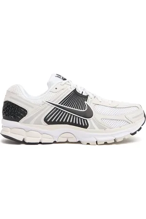 Nike Sneakers "zoom Vomero 5"