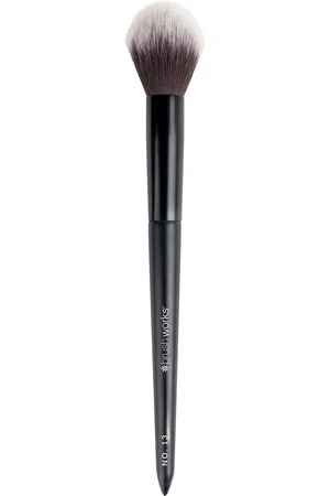Brushworks No. 13 Highlight Brush