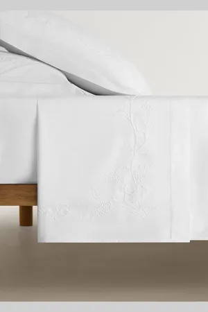 MANGO Oberlaken aus Baumwolle, handbesticktes Blumendetail, 180/200 cm Bett - Home - 180/200 cm Bett