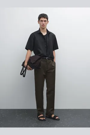 Massimo Dutti Regular-Fit-Hemd Aus Leinen Mit Kurzen Ärmeln