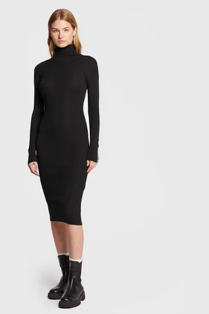 Iceberg Strickkleid 22II2P0AH027010 Slim Fit