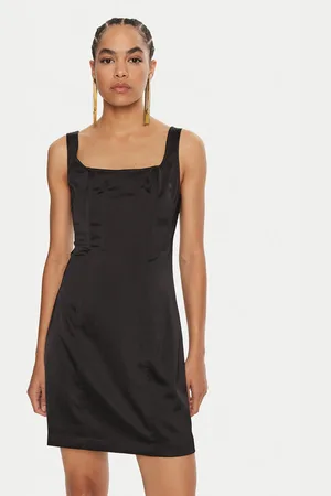 Guess Coctailkleid Sia W4BK0F WDEE2 Slim Fit