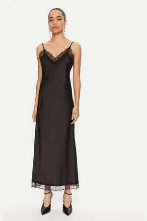 Rinascimento Coctailkleid CFC0120043003 Regular Fit