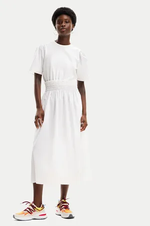 Desigual Sommerkleid Omaha 24SWVW67 Loose Fit