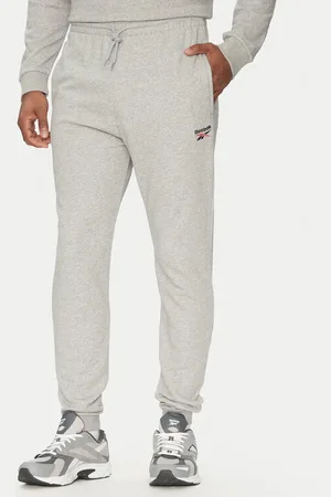 Reebok Jogginghose 100221804 Regular Fit
