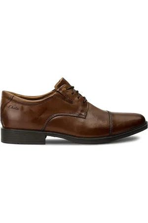 Clarks Halbschuhe Tilden Cap 261300967