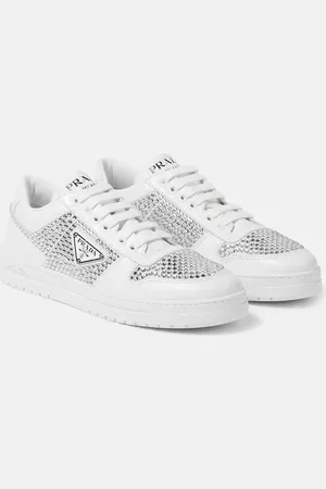 Prada Verzierte Sneakers aus Leder