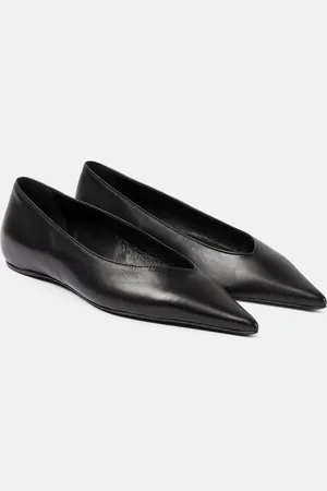 Totême Ballerinas The Asymmetric aus Leder