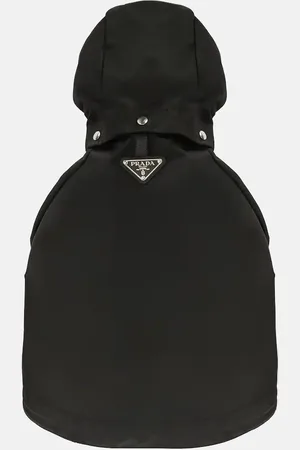 Prada Mantel für Hunde aus Re-Nylon