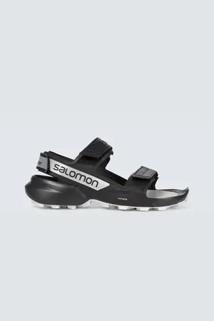 and wander X Salomon Sandalen CROSS