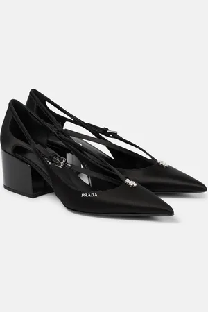 Prada Verzierte Pumps aus Satin
