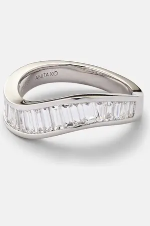 Anita Ring Wave aus 18kt Weißgold mit Diamanten