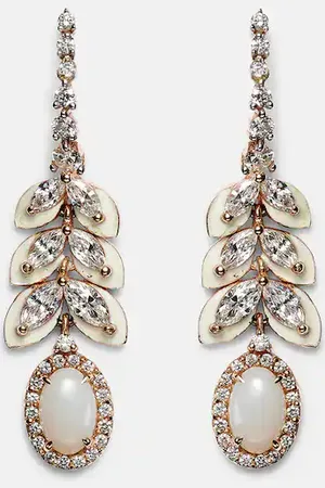 Kamyen Ohrringe aus 18kt Gelbgold mit Diamanten und Opal