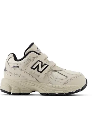 New Balance Kinder 2002 HOOK & LOOP in , Synthetic