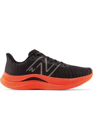New Balance Herren FuelCell Propel v4 in , Synthetic
