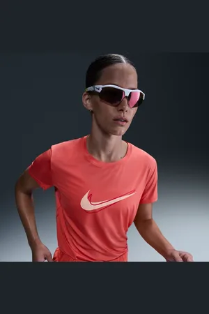 Nike One Swoosh Dri-FIT Kurzarm-Laufoberteil für Damen