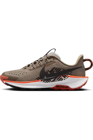 Nike Pegasus Trail 5 Traillaufschuh (ältere Kinder)