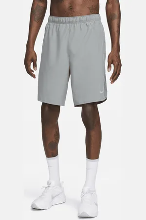 Nike Challenger vielseitige Dri-FIT Herrenshorts ohne Futter (ca. 23 cm)
