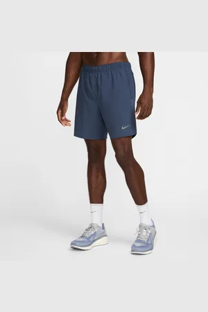 Nike Challenger Dri-FIT 2-in-1-Laufshorts für Herren (ca. 18 cm)