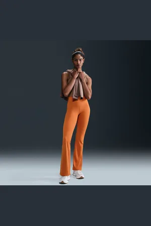 Nike Zenvy Leggings mit hohem Bund und ausgestelltem Bein für Damen