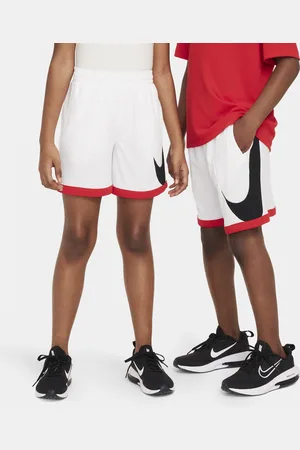 Nike Multi+ Trainingsshorts mit Dri-FIT-Technologie für ältere Kinder