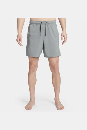 Nike Unlimited vielseitige Dri-FIT Herrenshorts ohne Futter (ca. 18 cm)