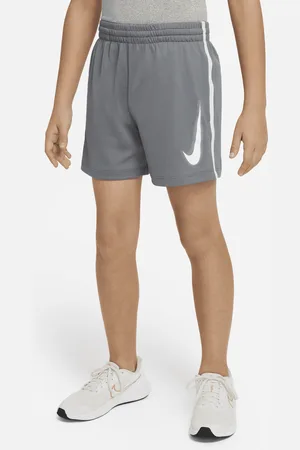 Nike Multi Dri-FIT Trainingsshorts mit Grafik für ältere Kinder (Jungen)